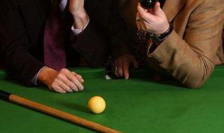 斯诺克大师赛奖杯为什么带不走 武汉斯诺克公开赛奖杯是啥样子